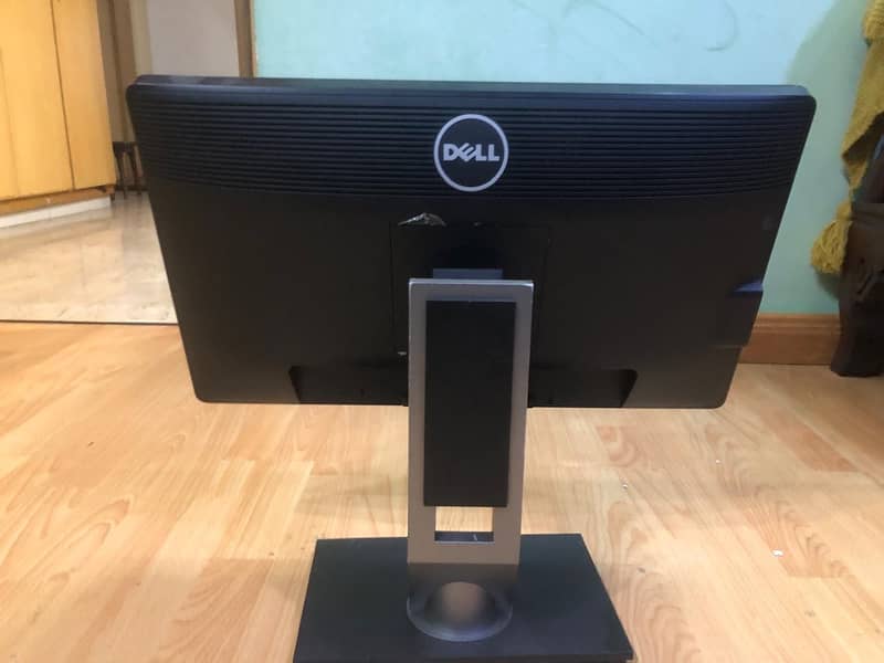 Complete PC with 10/10 condition 13