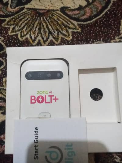 Zong 4G Bolt+ WiFi Device – Like New