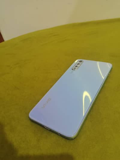 vivo s1 4GB,,,,,+,,,,,,,128 GB