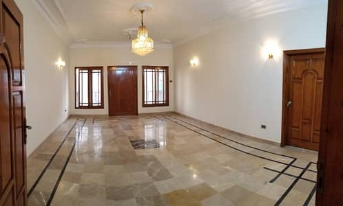 Upper portion for Rent on Saba Avenue.