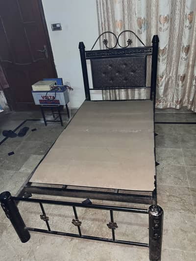 Title:  2 Single Iron Beds for Sale (Bed Only, No Mattress)