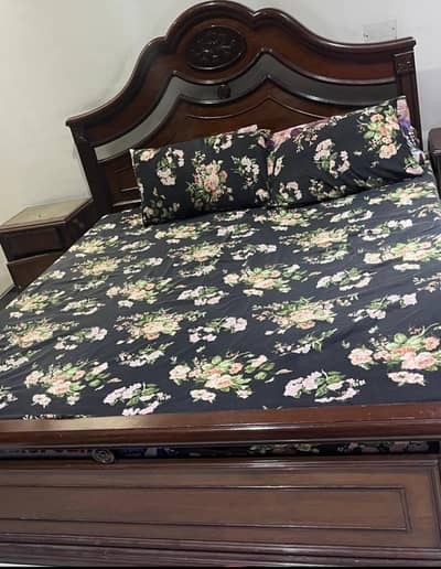 solid wood bed set