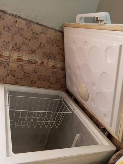 excellent condition freezer for sale