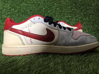 Thrifted/Preloved Nike Shoes