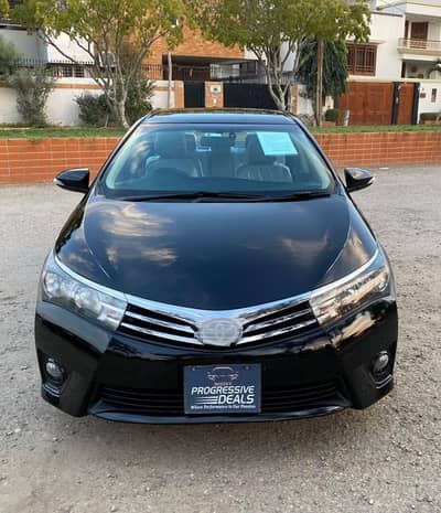 Toyota Corolla Altis Grande 2015