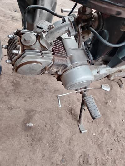 urgent sale. 37000 . whatapp . 03274096273