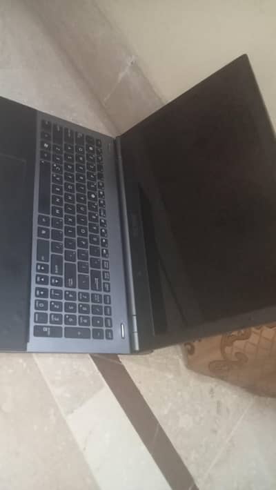 Asus laptop 6gb ram 2nd Generation out class condition