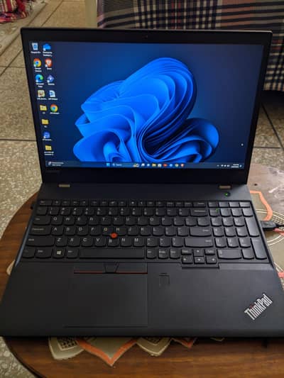 Lenovo i5 7th gen 15.6" touchscreen laptop