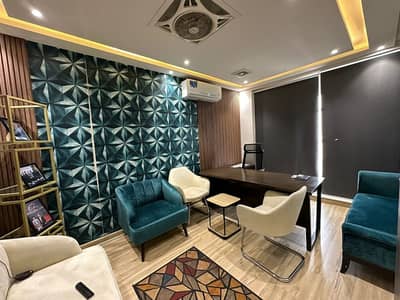 4 MARLA FULLY FURNISHED OFFICE FOR RENT.