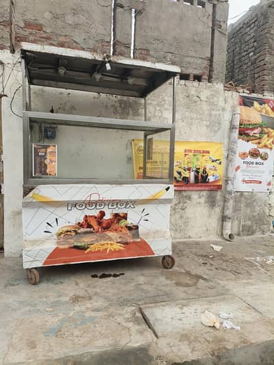 Shawarma Counter steel ka hai