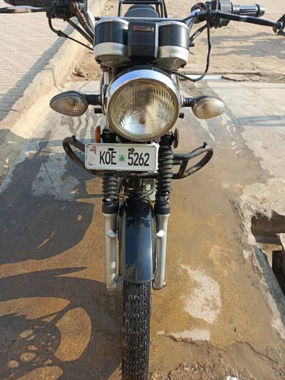 Suzuki GS 150 SE |  Model 2021 | Excellent Condition | Total Genuine