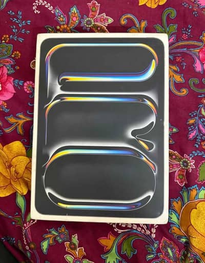 Apple iPad Pro M4 11-inch 256GB – Excellent Condition