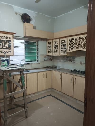 1 Mumty Room Attach Washroom Kitchen Lounge At Prime Location Demand 35000