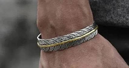 Feather vintage style bracelet