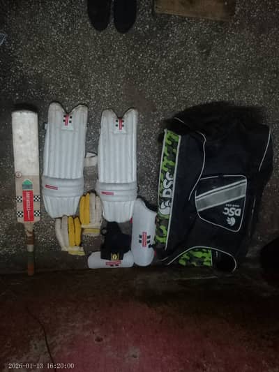 10 by 10 condition fixt price 9500