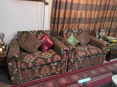 Beautiful two seater sofa like new