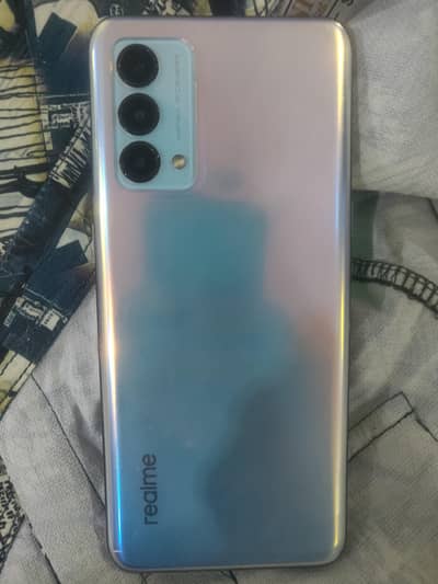 8 128 I'm saling my mobile