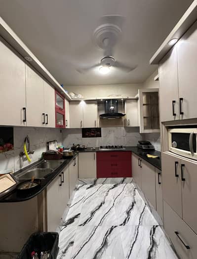 PORTION RENT 3 BED DD 2ND FLOOR WITH ROOF SEPARATE ENTRANCE LINE WATER