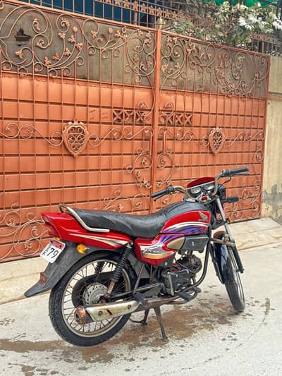 Honda Pridor 2013 Red 100CC