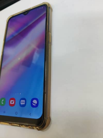Samsung A10S, 9/10 condition