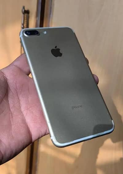 iphone 7 plus 128 GB my WhatsApp number 0320-24-100*47