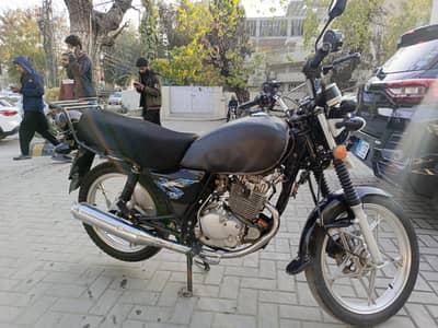Suzuki 150 SE Brand New Condition