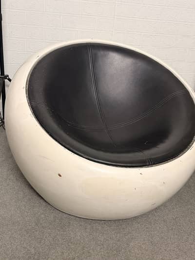 Rotateable sofa and Console