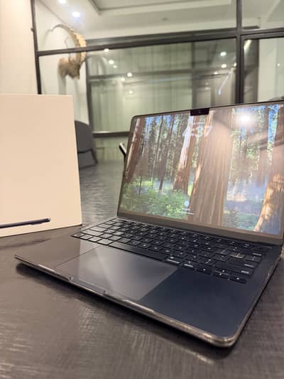 Apple Macbook Air M2 Chip