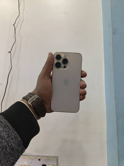 iPhone 13 Pro 256 GB Gold Color
