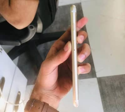 iphone 7 plus 128 GB my WhatsApp number 0320-24-100*47