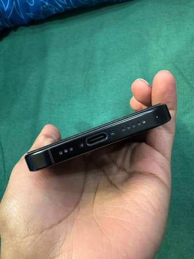 Iphone 16 pro ( PTA APPROVED )