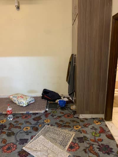 Upper Portion Available For Rent