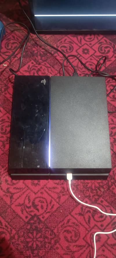 PS4 FAT JAILBREAK SEAL PACK 500GB + 1 CONTROLLER    all ok
