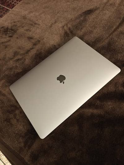 Macbook Pro 16" i7 Space Gray 2019 | 1TB / 64GB