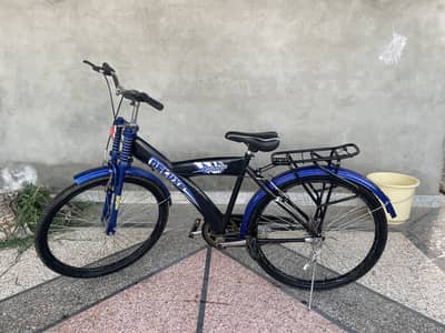 Cycle for sell for 12 - to - 20yrs boys / girls Mint condition