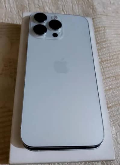 Iphone 15 Pro Max factory unlock Non PTA Sim time not used