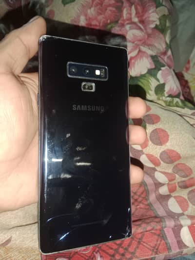Samsung Galaxy note 9 condition 9/10