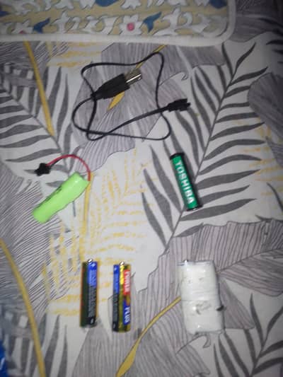 good condition batteries and charger