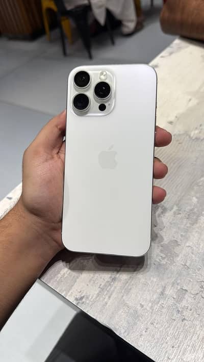16 pro max 256gb NON PTA White titanium