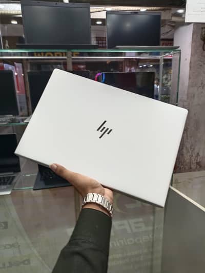 Hp C i7-8th Gen 850 G5 EliteBook 256GB SSD RAM 8GB 15,6 Inch FHD