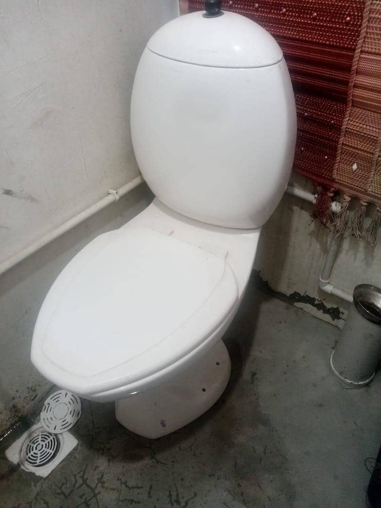 Commode 1