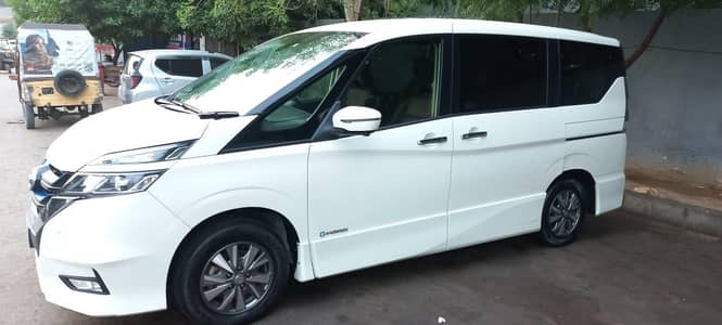 NISSAN SERENA E-POWER HIGHWAY STAR TOP OF THE LINE