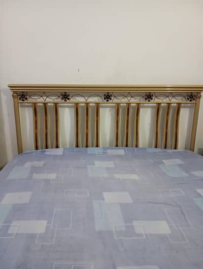 iron double bed