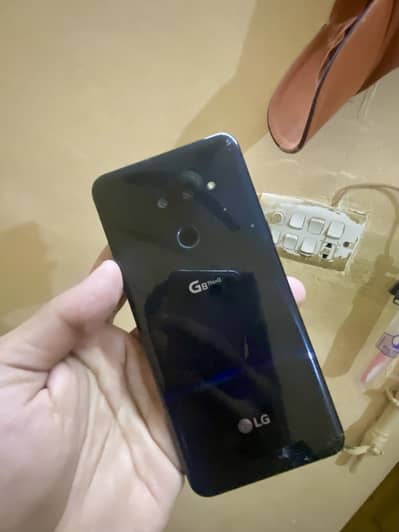 Lg g8 think