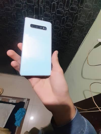 Samsung s10 plus 8 128 10/8