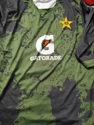 original DL Gloves & Original Pakistani Players shirts