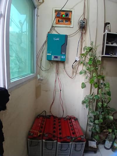 Inverex solar inverter with 4 batteries