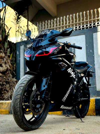 Kawasaki ninja replica 400cc dual cylinder