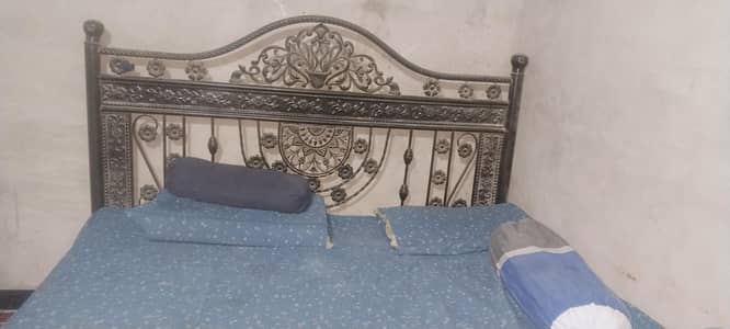 iron bed urgent sale