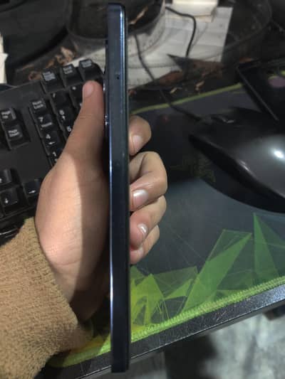 Infinix hot 40 8+8  RAM 256 GB